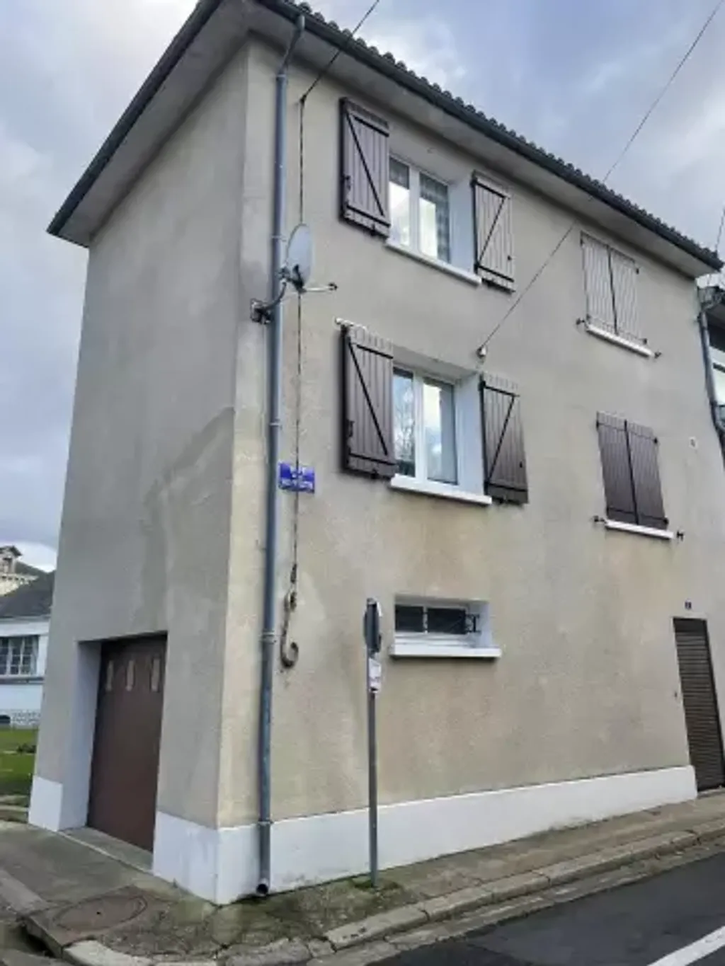 Achat maison à vendre 1 chambre 61 m² - Loudun