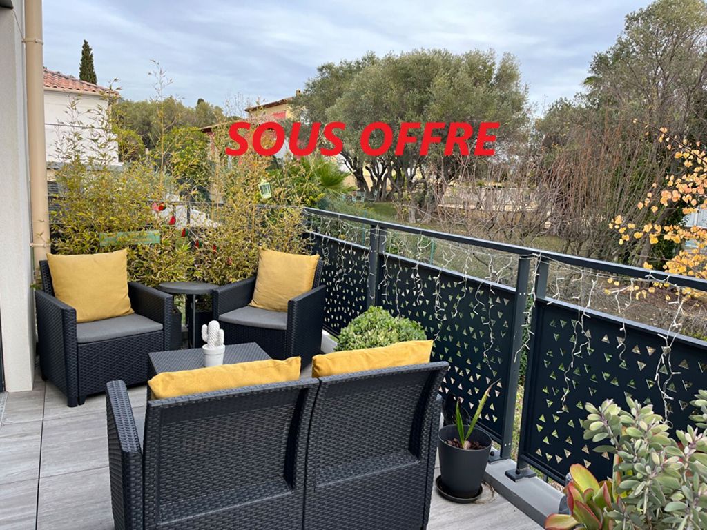 Achat appartement à vendre 3 pièces 65 m² - Sanary-sur-Mer