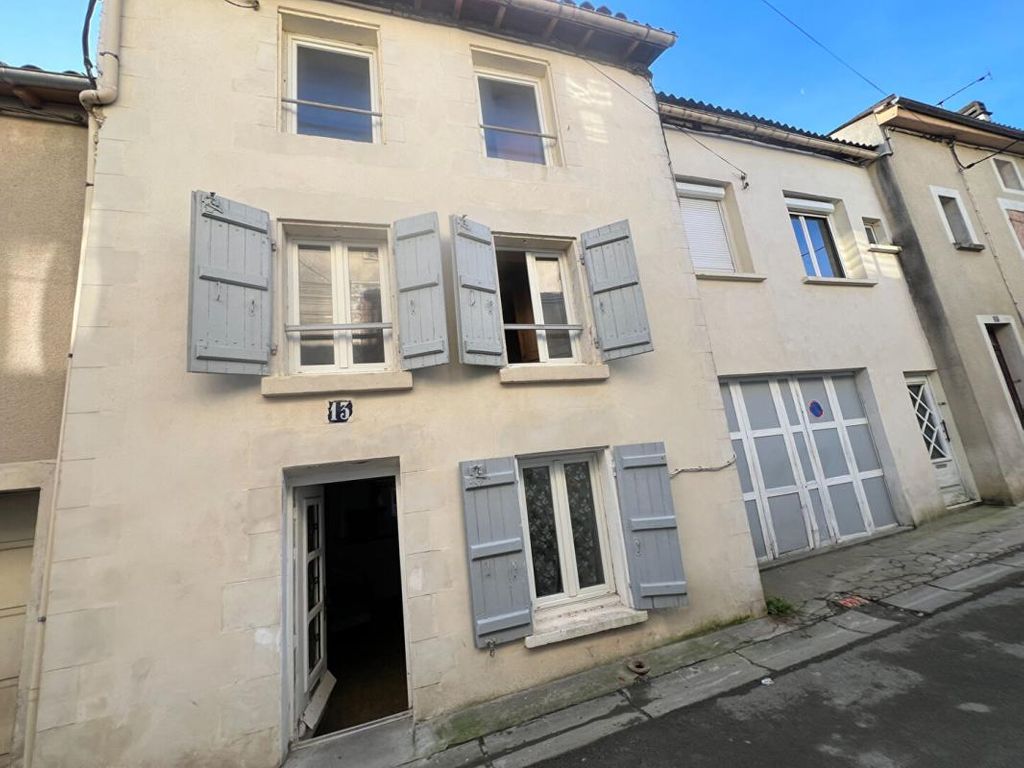 Achat maison à vendre 3 chambres 140 m² - Saint-Maixent-l'École