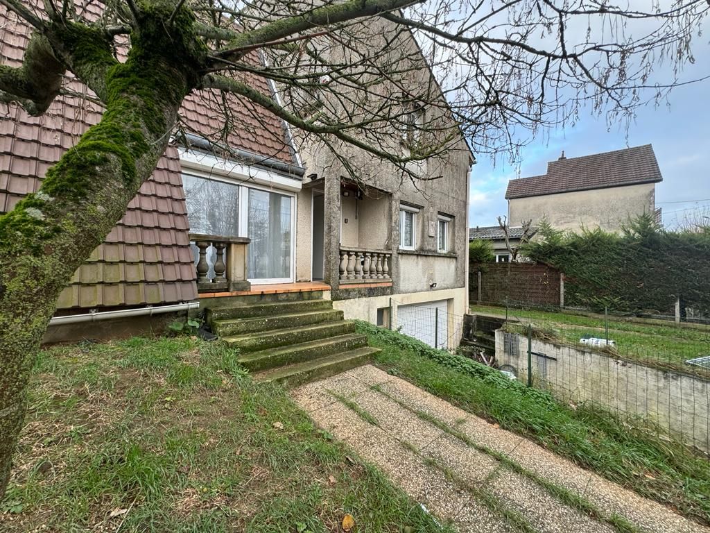 Achat maison à vendre 5 chambres 153 m² - Goussainville