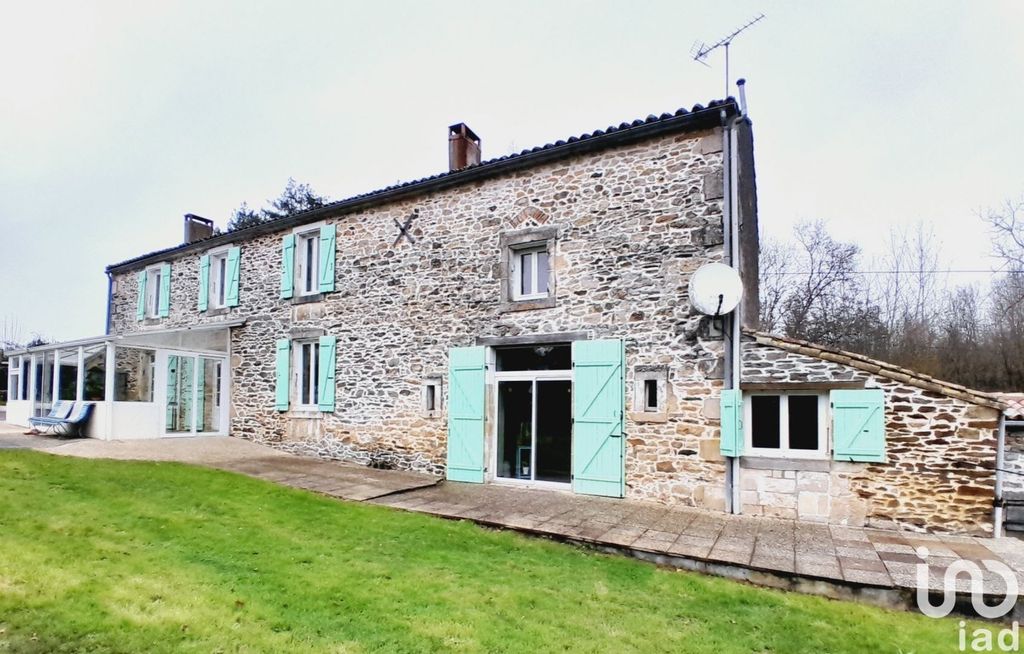 Achat maison à vendre 4 chambres 195 m² - Saint-Laurs