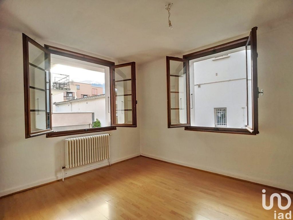 Achat appartement à vendre 4 pièces 89 m² - Cluses