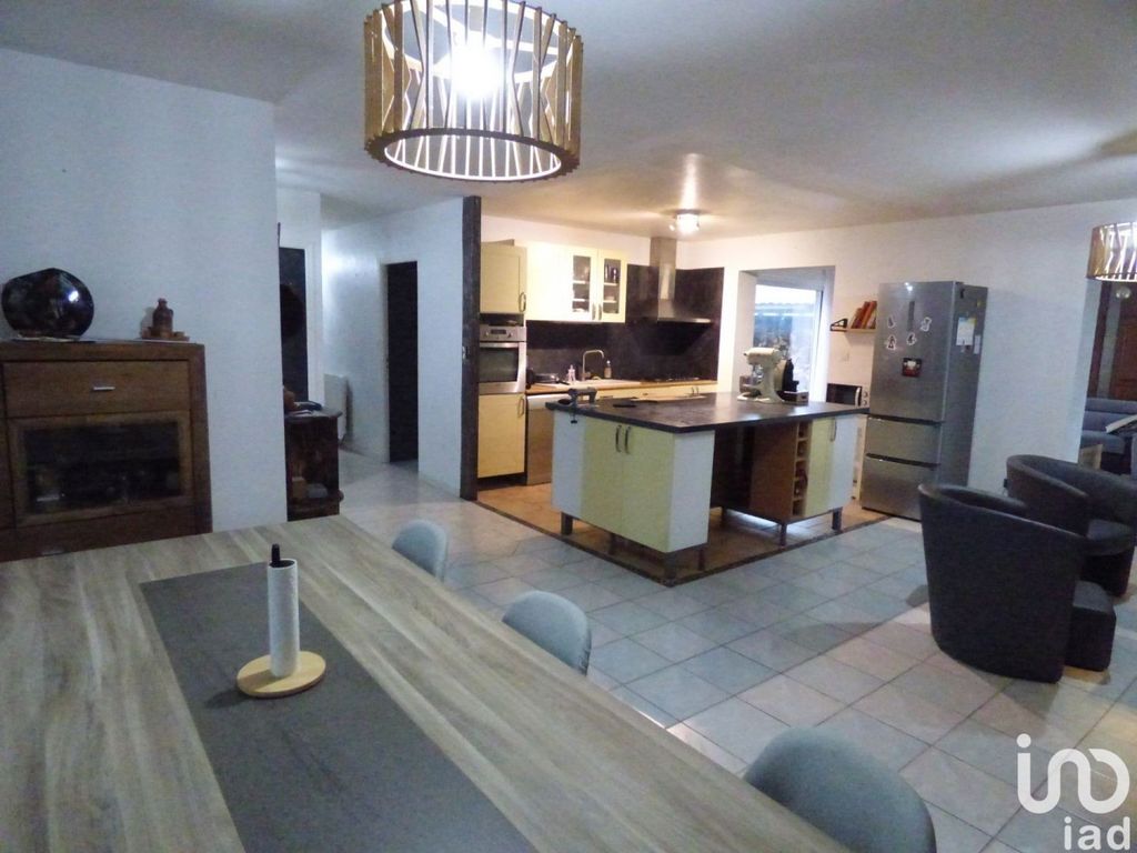 Achat maison à vendre 3 chambres 144 m² - Leuvrigny