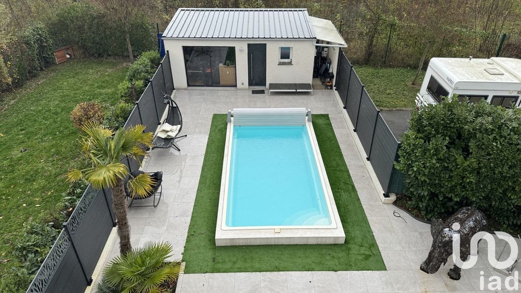Achat maison à vendre 6 chambres 220 m² - Neuilly-Plaisance