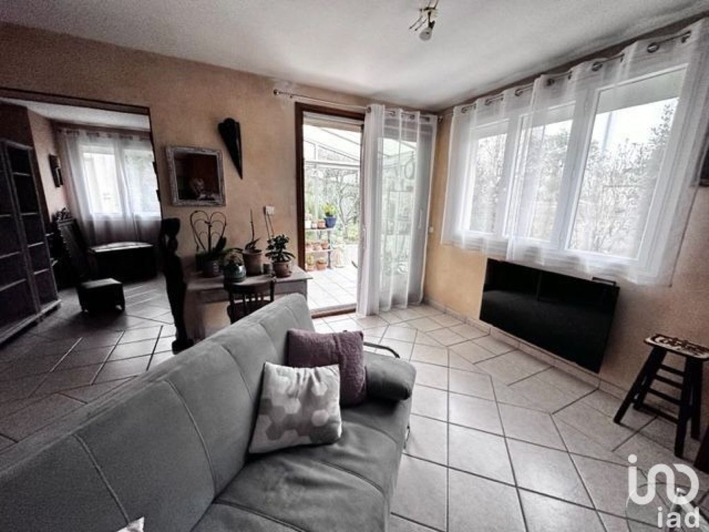 Achat maison à vendre 4 chambres 100 m² - Villefontaine