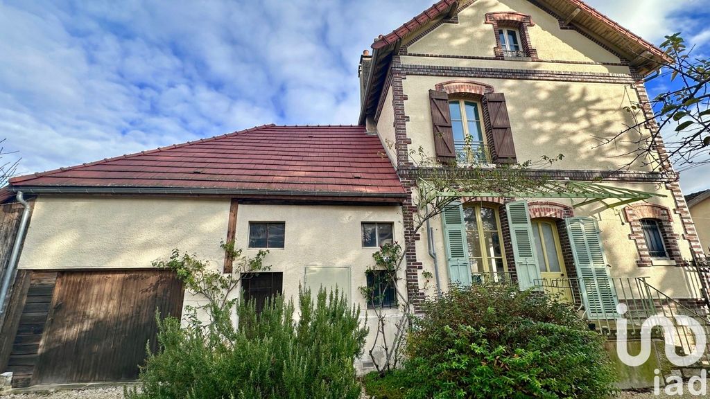 Achat maison à vendre 3 chambres 153 m² - Troyes