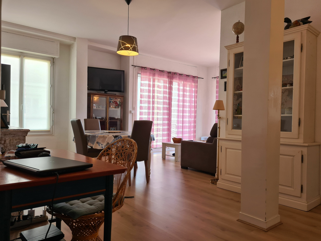 Achat appartement à vendre 3 pièces 85 m² - Royan