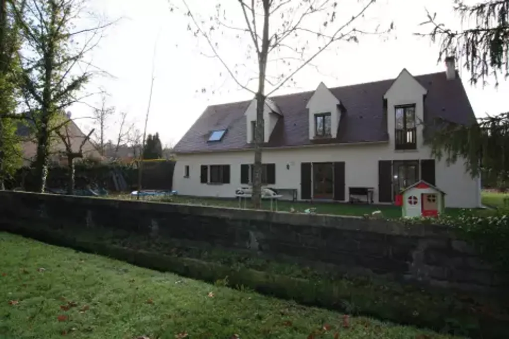 Achat maison à vendre 4 chambres 216 m² - Le Val-Saint-Germain
