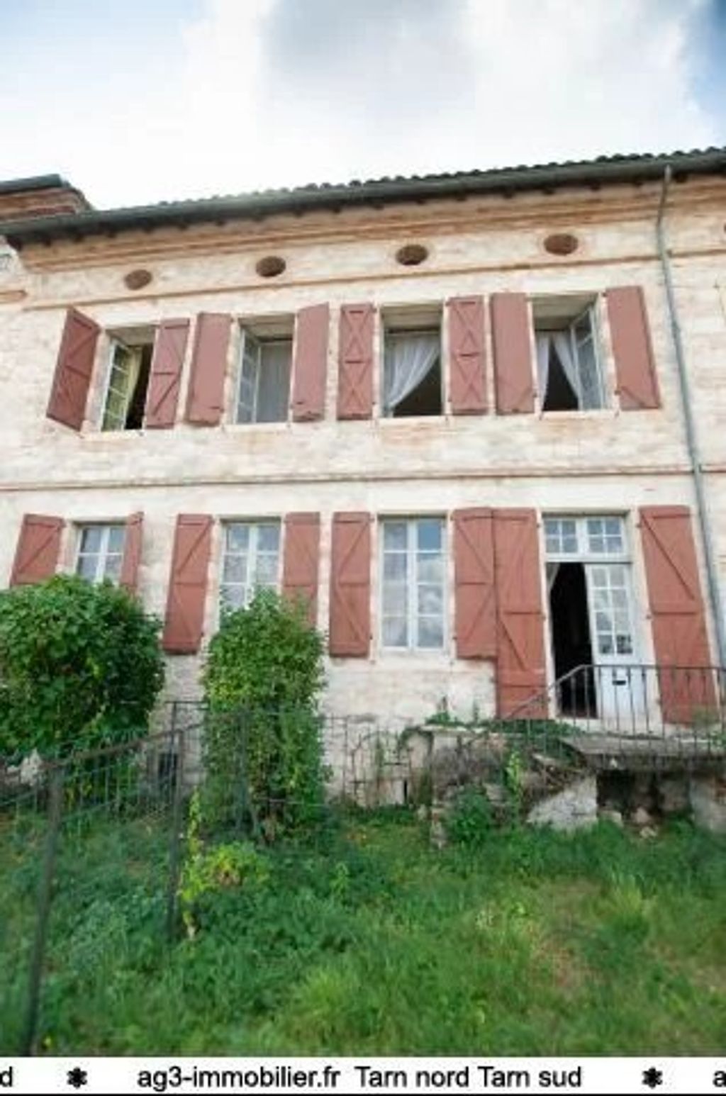 Achat maison à vendre 3 chambres 210 m² - Castelnau-de-Montmiral