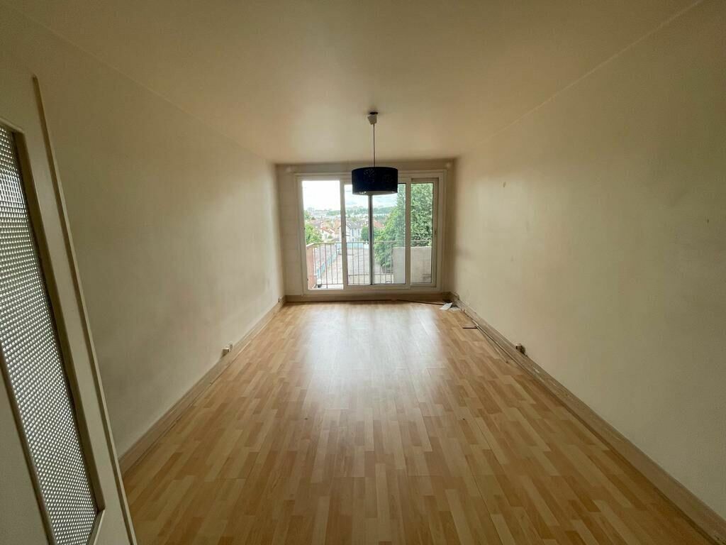 Achat appartement 3 pièce(s) Livry-Gargan