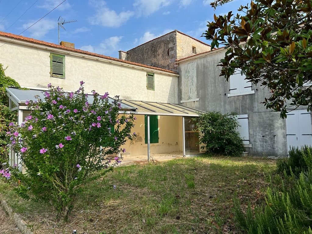 Achat maison à vendre 6 chambres 260 m² - Saint-Pierre-d'Oléron