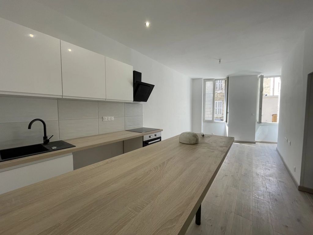 Achat appartement à vendre 3 pièces 51 m² - Marseille 1er arrondissement