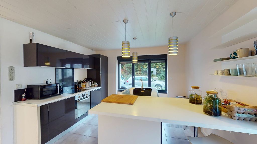 Achat maison à vendre 5 chambres 198 m² - Quimper