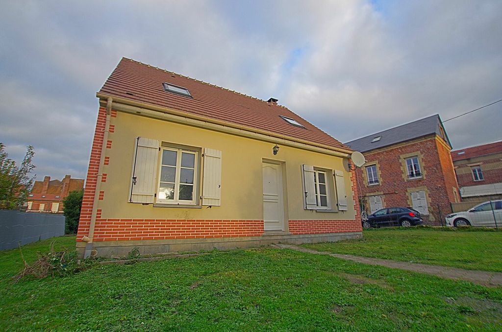 Achat maison à vendre 4 chambres 94 m² - Noyon