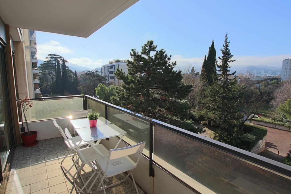 Achat appartement à vendre 3 pièces 73 m² - Marseille 9ème arrondissement