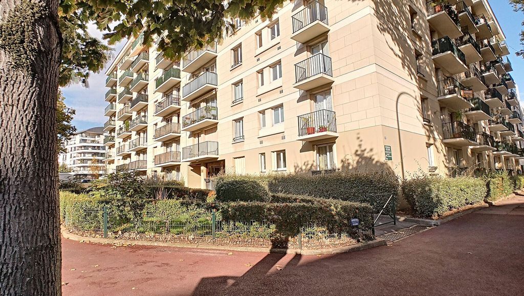 Achat appartement à vendre 3 pièces 65 m² - Issy-les-Moulineaux