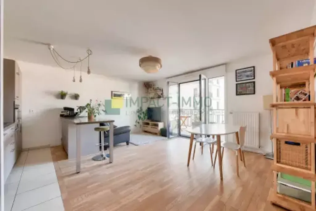 Achat appartement à vendre 3 pièces 63 m² - Suresnes