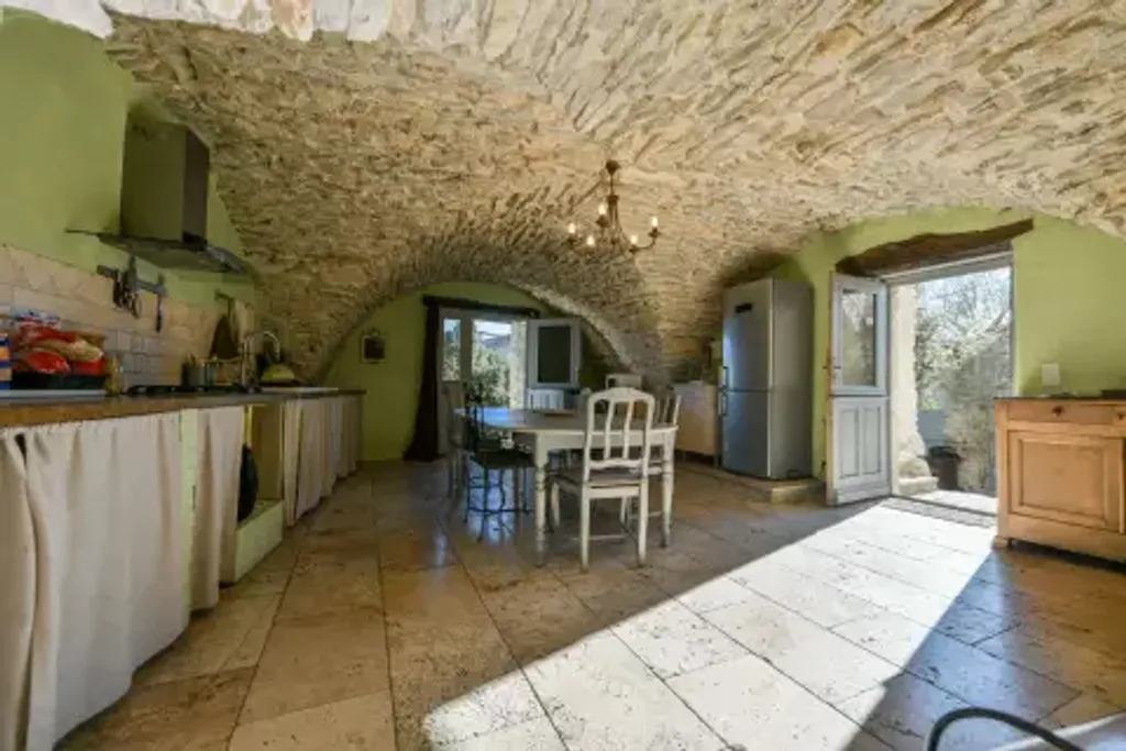 Achat appartement 5 pièce(s) Uzès