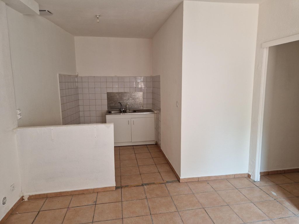 Achat appartement à vendre 2 pièces 76 m² - Lézignan-Corbières