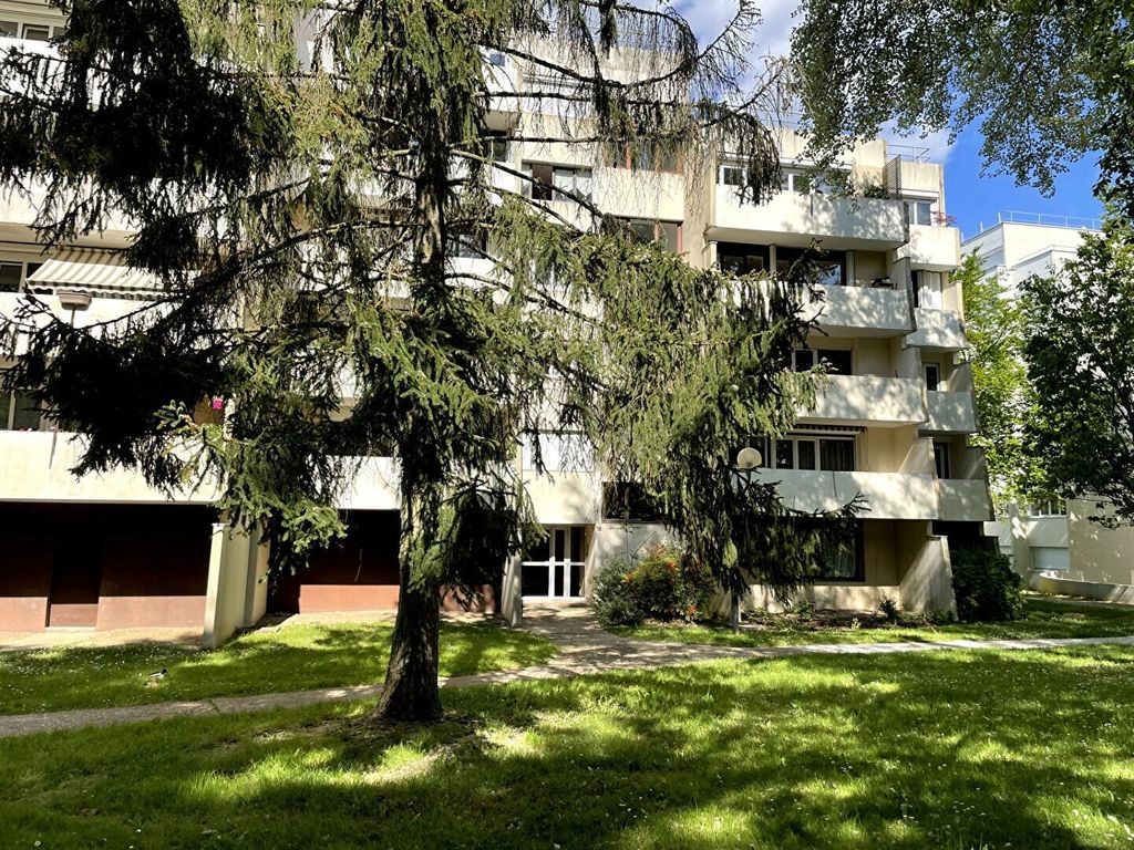 Achat appartement à vendre 4 pièces 96 m² - Les Ulis
