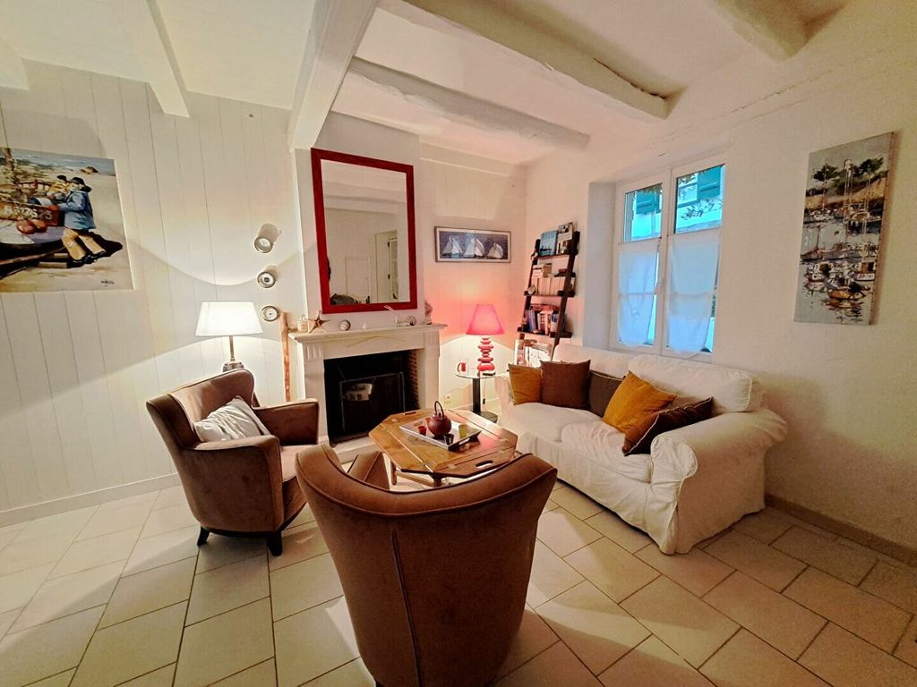 Achat maison à vendre 3 chambres 91 m² - Saint-Martin-de-Ré