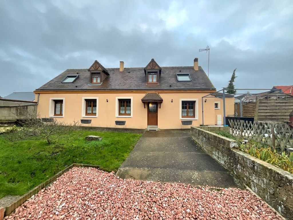 Achat maison à vendre 4 chambres 110 m² - Ver-lès-Chartres