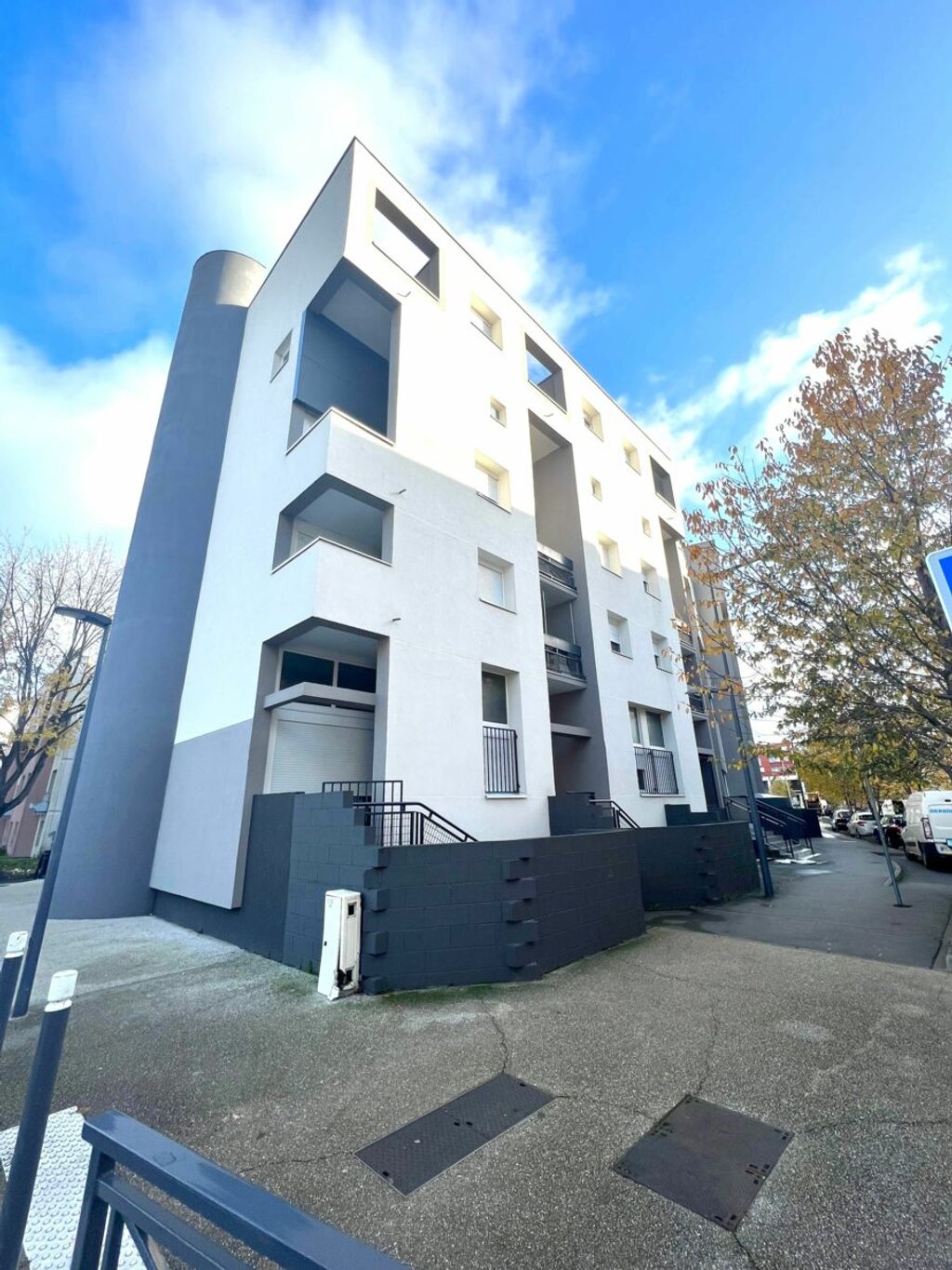Achat appartement à vendre 2 pièces 82 m² - Sevran