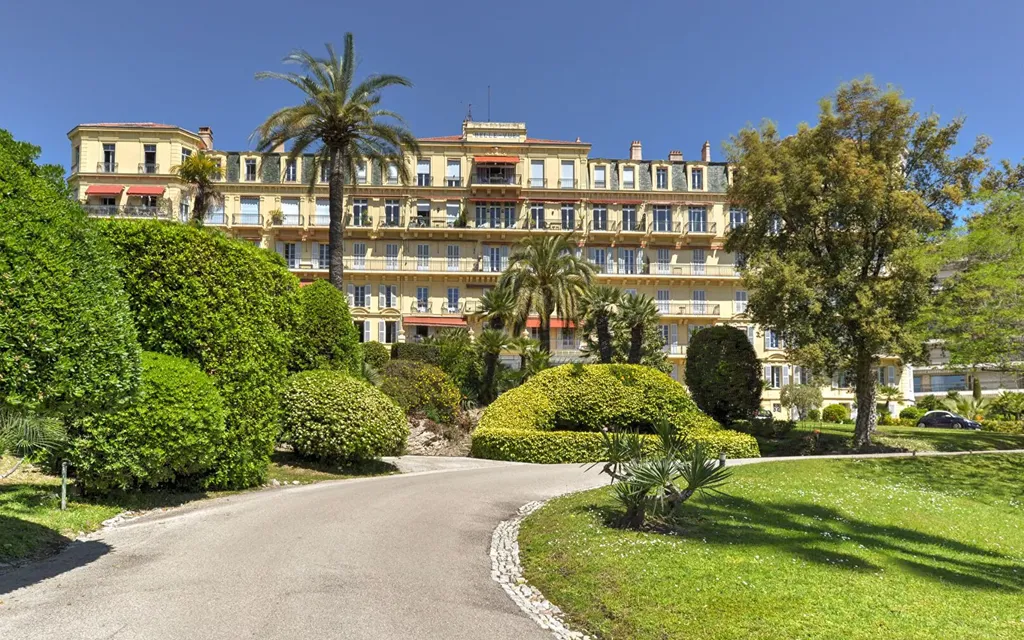 Achat appartement à vendre 4 pièces 140 m² - Cannes