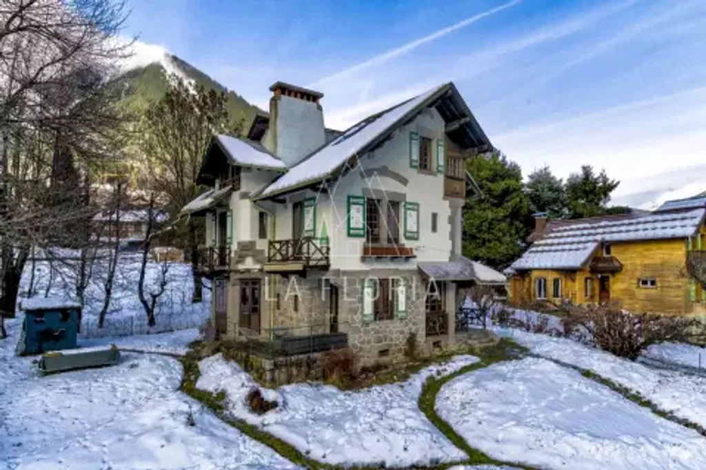 Achat maison à vendre 6 chambres 185 m² - Chamonix-Mont-Blanc