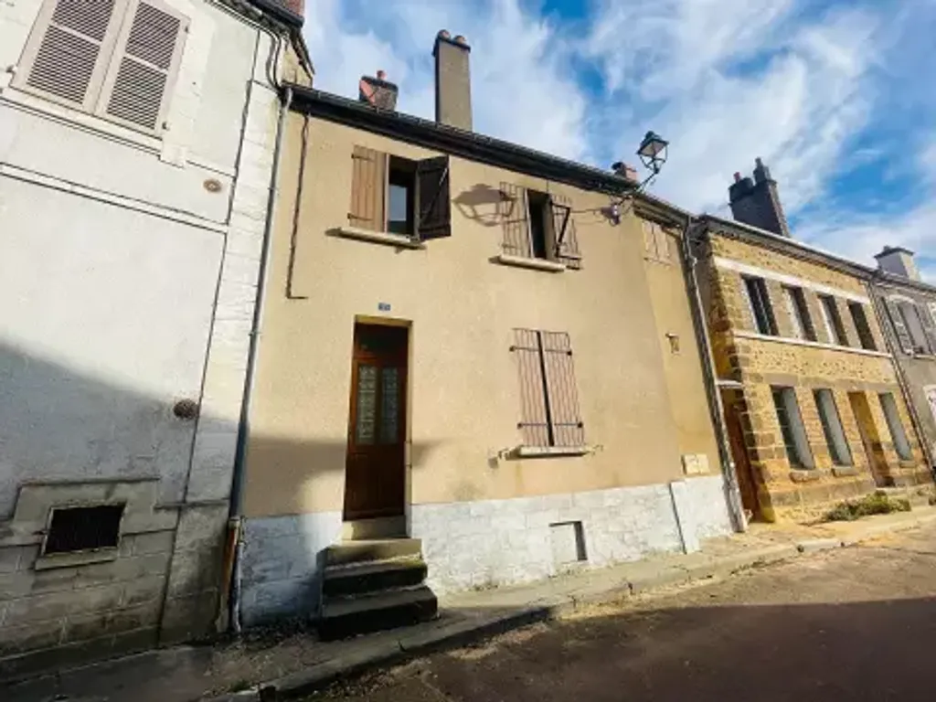 Achat maison à vendre 2 chambres 78 m² - Saint-Fargeau