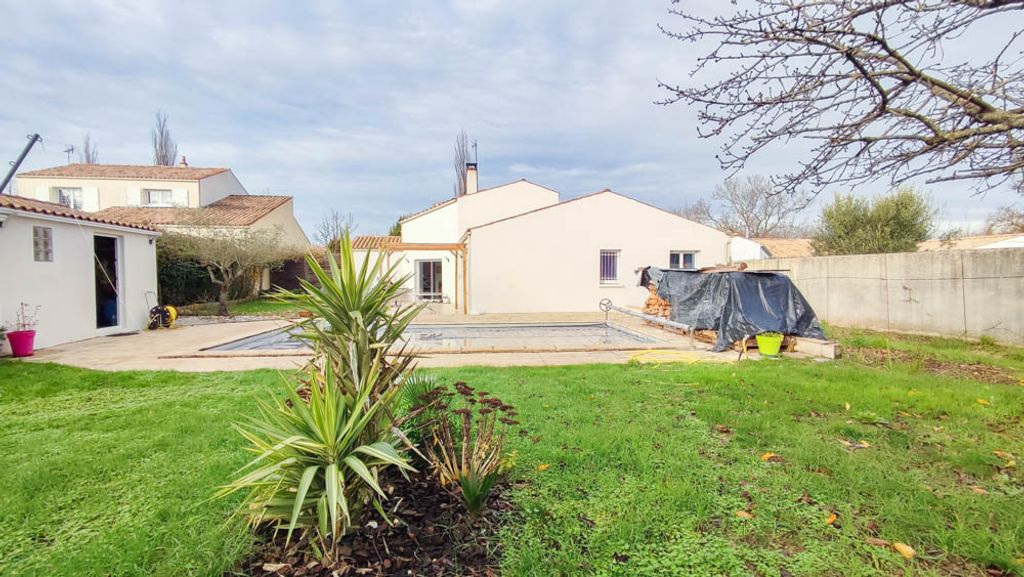 Achat maison à vendre 6 chambres 175 m² - La Rochelle