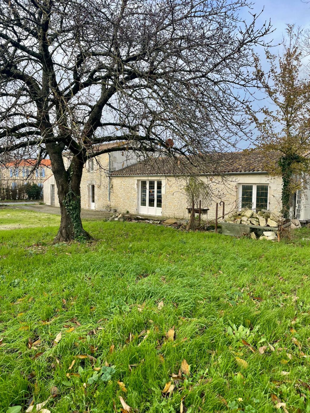 Achat maison à vendre 3 chambres 125 m² - Saint-Christophe