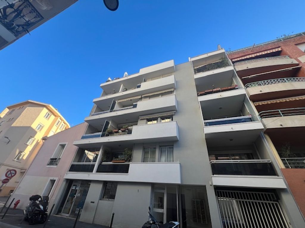 Achat appartement à vendre 2 pièces 59 m² - Sète