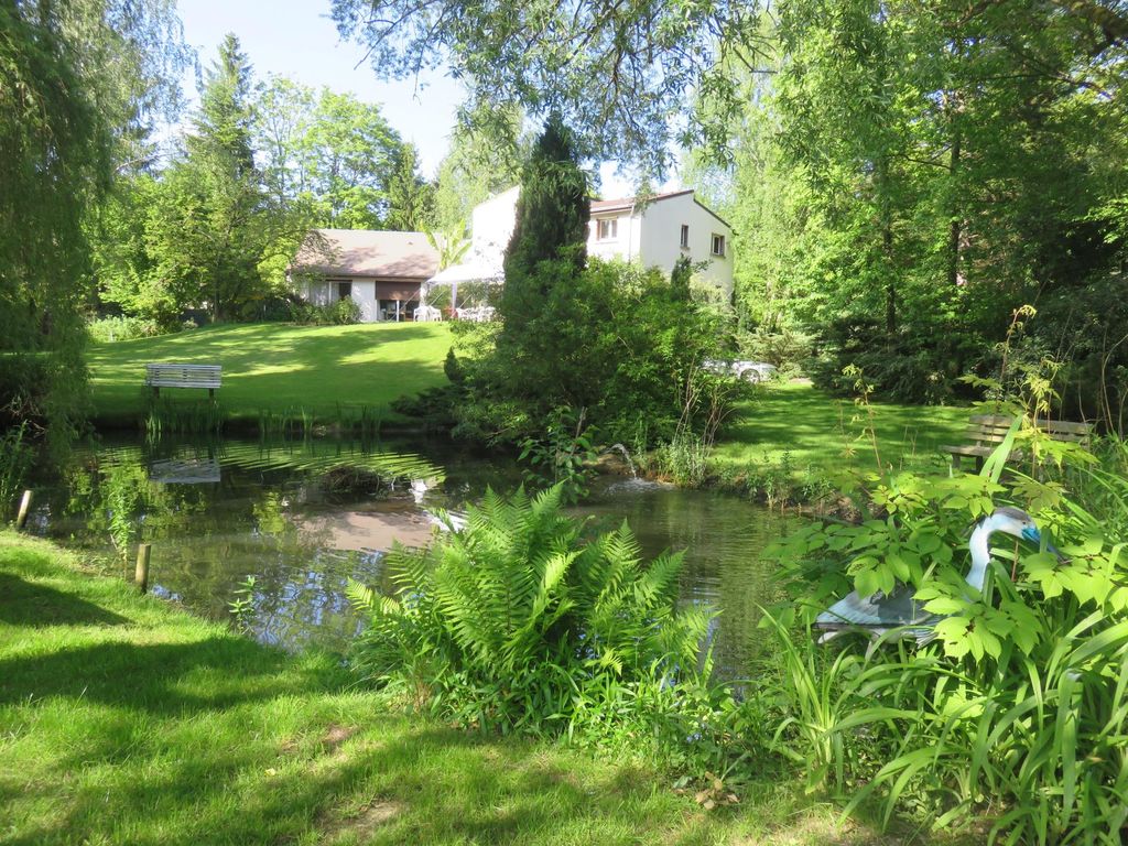 Achat maison à vendre 5 chambres 215 m² - Saint-Nom-la-Bretèche