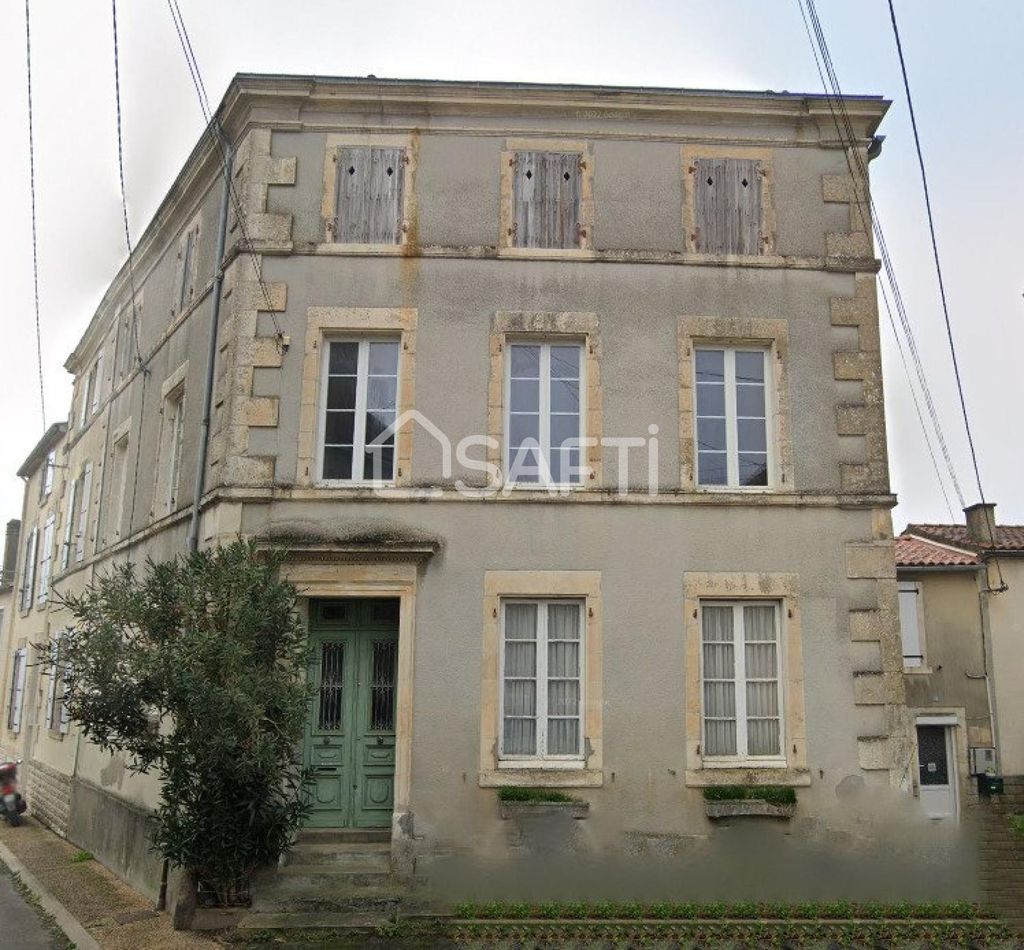 Achat maison à vendre 3 chambres 166 m² - La Châtaigneraie