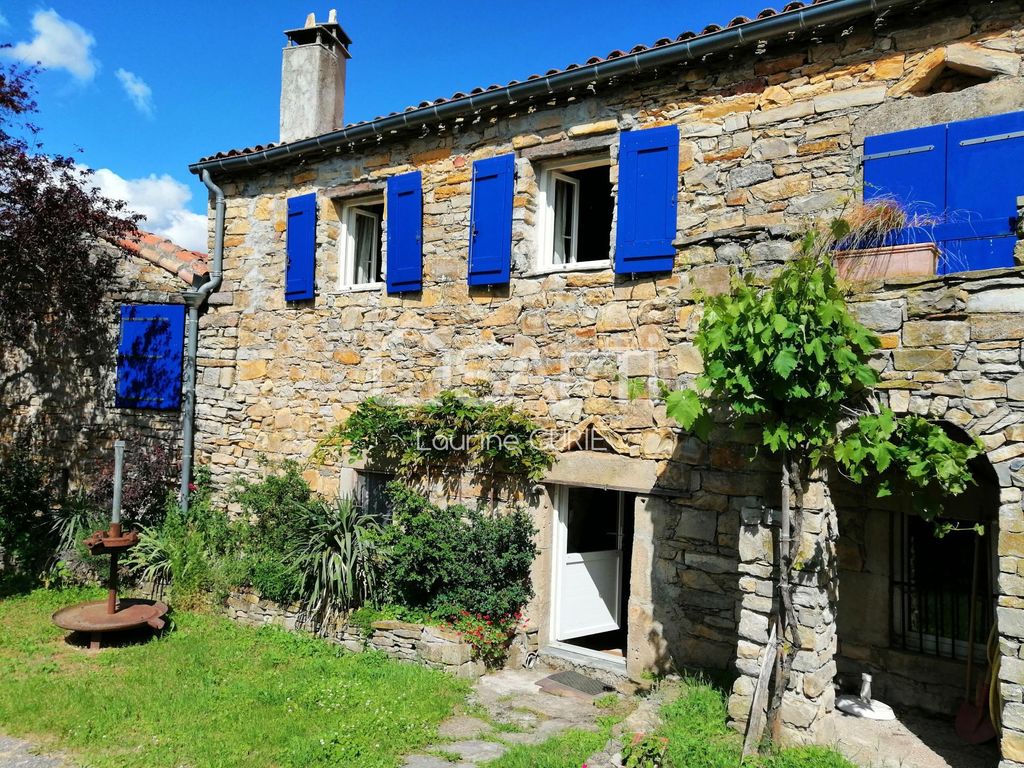 Achat maison à vendre 3 chambres 101 m² - Saint-Georges-de-Luzençon