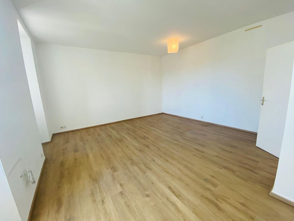 Achat appartement à vendre 2 pièces 52 m² - Lannion