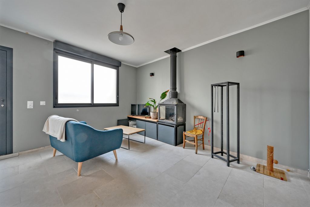 Achat maison à vendre 3 chambres 95 m² - Aimargues