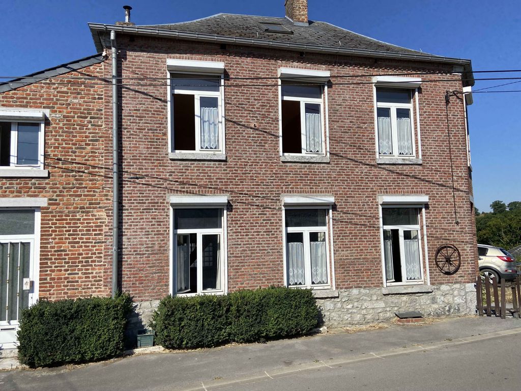 Achat maison à vendre 2 chambres 171 m² - Bousignies-sur-Roc