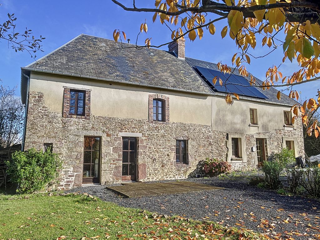 Achat maison à vendre 4 chambres 168 m² - Notre-Dame-de-Cenilly