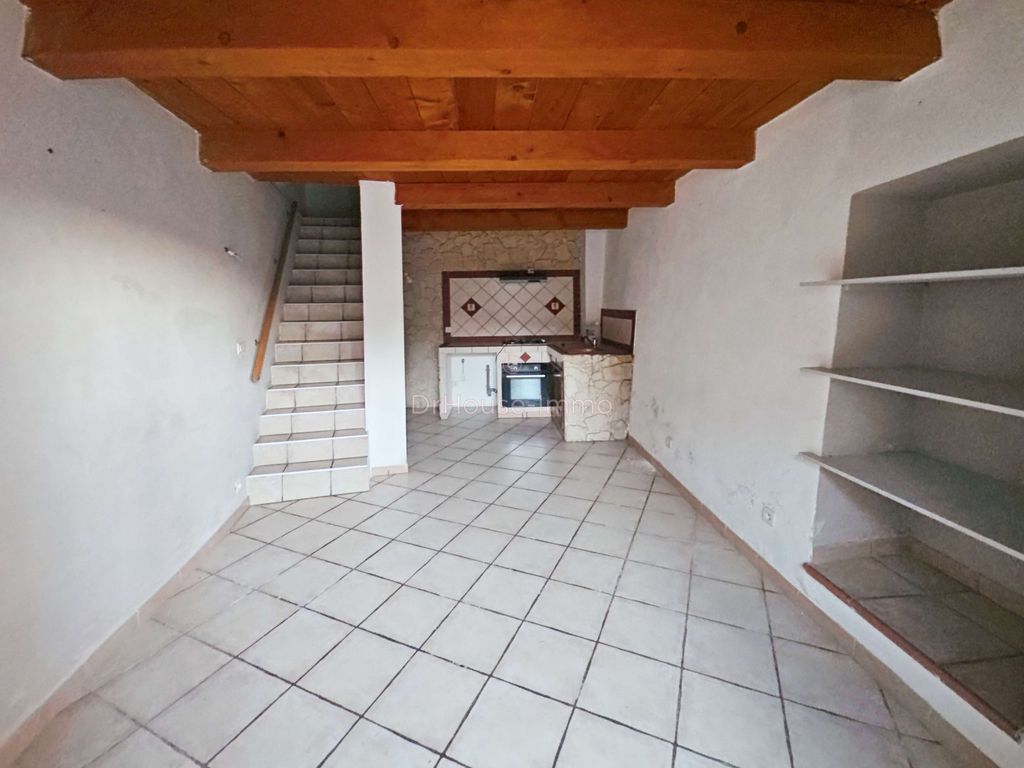Achat maison à vendre 2 chambres 56 m² - Sainte-Anastasie-sur-Issole