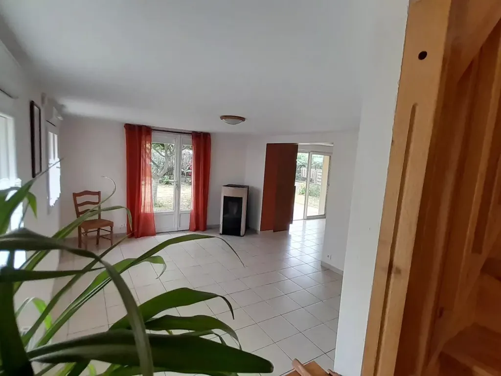 Achat maison à vendre 5 chambres 134 m² - Saint-Sébastien-sur-Loire