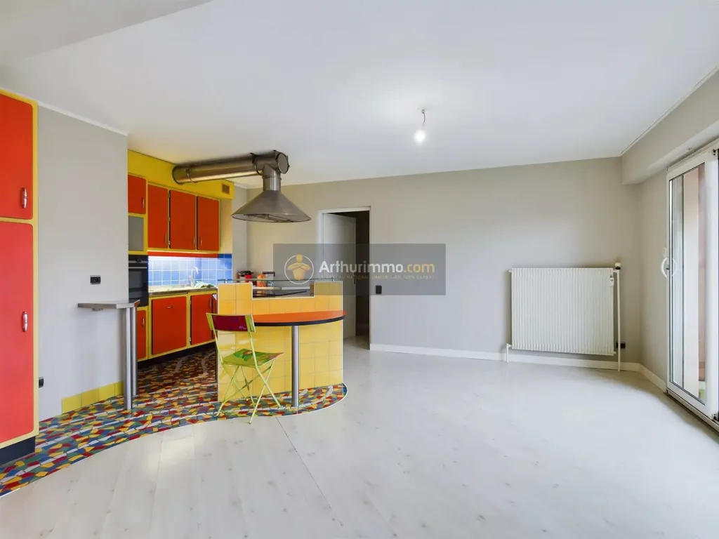 Achat appartement à vendre 5 pièces 125 m² - La Roche-sur-Foron