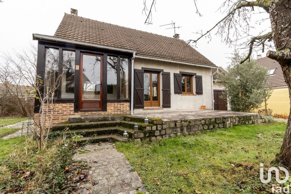 Achat maison à vendre 3 chambres 115 m² - Guignes