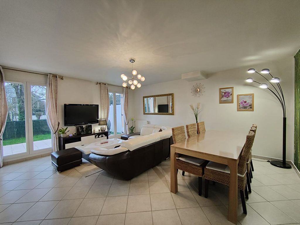 Achat maison à vendre 4 chambres 102 m² - Pontault-Combault