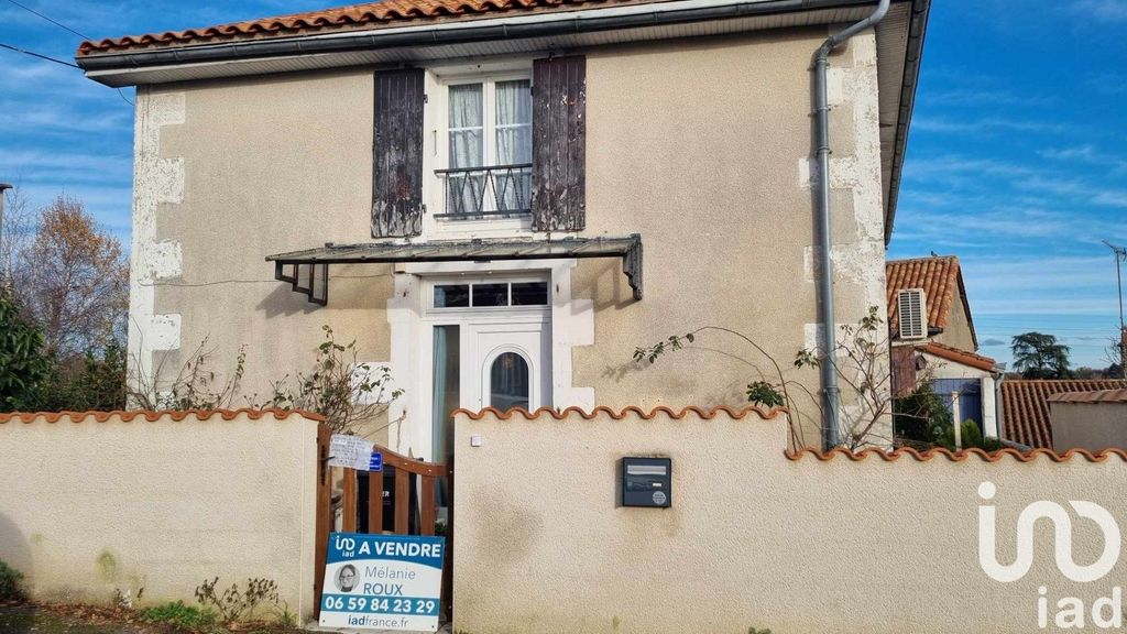 Achat maison à vendre 4 chambres 104 m² - Civray