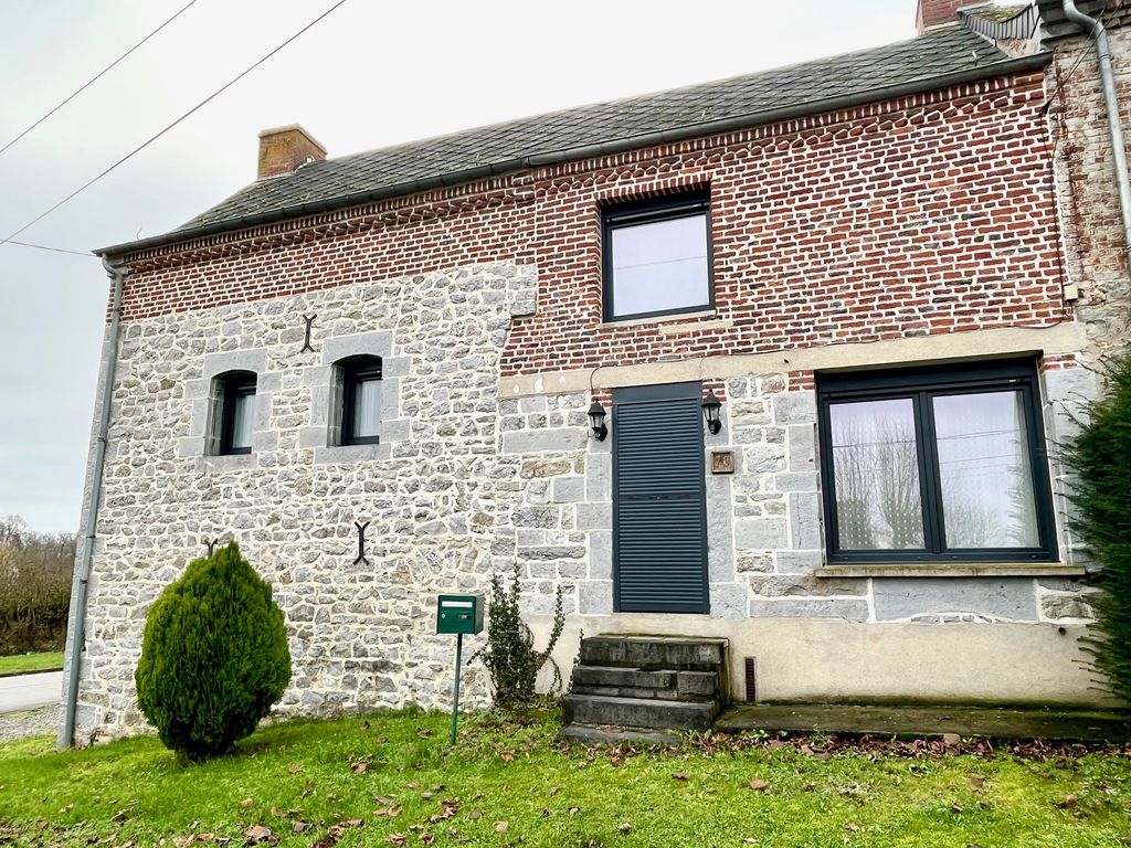 Achat maison à vendre 4 chambres 121 m² - Marbaix