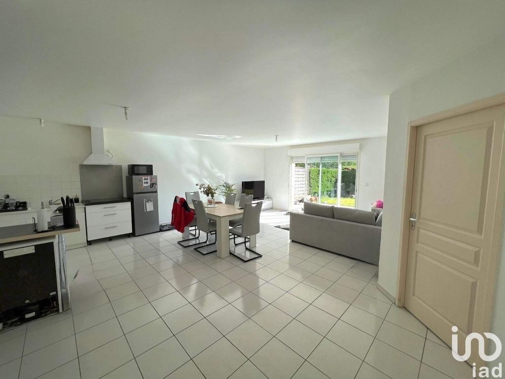 Achat maison à vendre 2 chambres 83 m² - Saint-Yrieix-sur-Charente