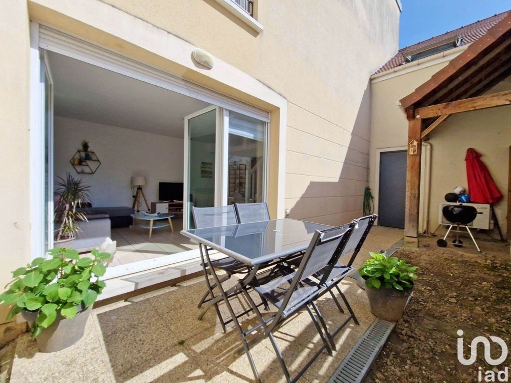 Achat maison à vendre 3 chambres 74 m² - Saint-Ouen-l'Aumône