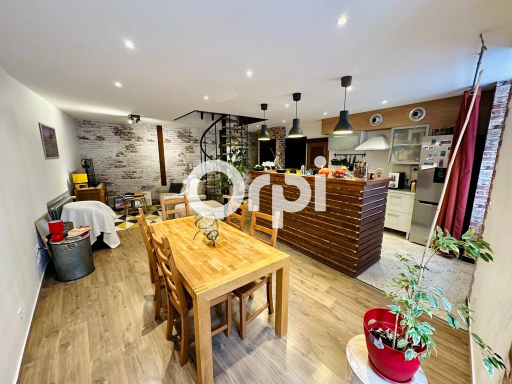 Achat appartement à vendre 4 pièces 98 m² - Le Pont-de-Beauvoisin
